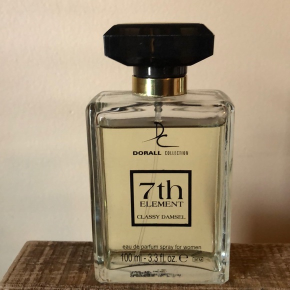 7 th  element classy our version of Chanel - Picture 2 of 2